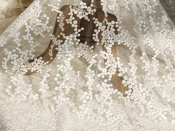 Balta Išskirtinį Siuvinėjimo Nėrinių Audinio Vestuvinė Suknelė 