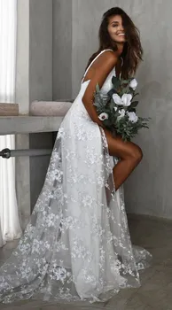 Paplūdimys V Kaklo Ritininės Vestuvių Suknelė Boho Lace A-Line 2020 Nuotakos Suknelės Spagečiai Dirželiai Chalatas De Soiree Pusės Split Seksualus Nuotakos Suknelė
