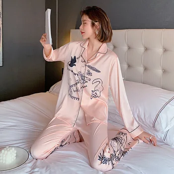 2021 m. Pavasarį Moterų Pižama Nustatyti Prabangos Stiliaus Mados Natūrali Gyvūnų Grafiti Sleepwear Kaip Šilko Laisvalaikio Namuose Drabužiai, naktiniai drabužiai