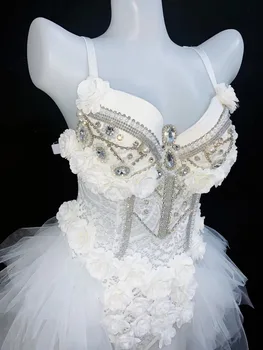 Baltos spalvos Nėrinių kalnų krištolas Bodysuit Gėlės Saldus, Seksualus Šokių Suknelė LED Šviesos Priedai Gimtadienio Apranga Baras Dainininkas Etape Dėvėti