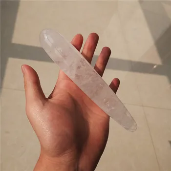 Karšto pardavimo natūralus, aišku, baltos spalvos kvarco kristalo lazdelė gydymo kristalų didelis ilgas akmuo yoni masažo lazdelė kaip dovana moterims