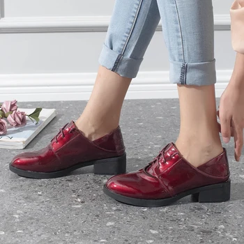 ZHUISE Moterų batai 2020 naujas lakinės odos rudens modeliai laukinių odiniai batai storu kulnu, bordo giliai burnoje mažas odos batai